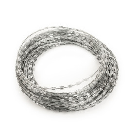 Sârmă ghimpată tip brici diametru ambalaj 450 mm / 8 m