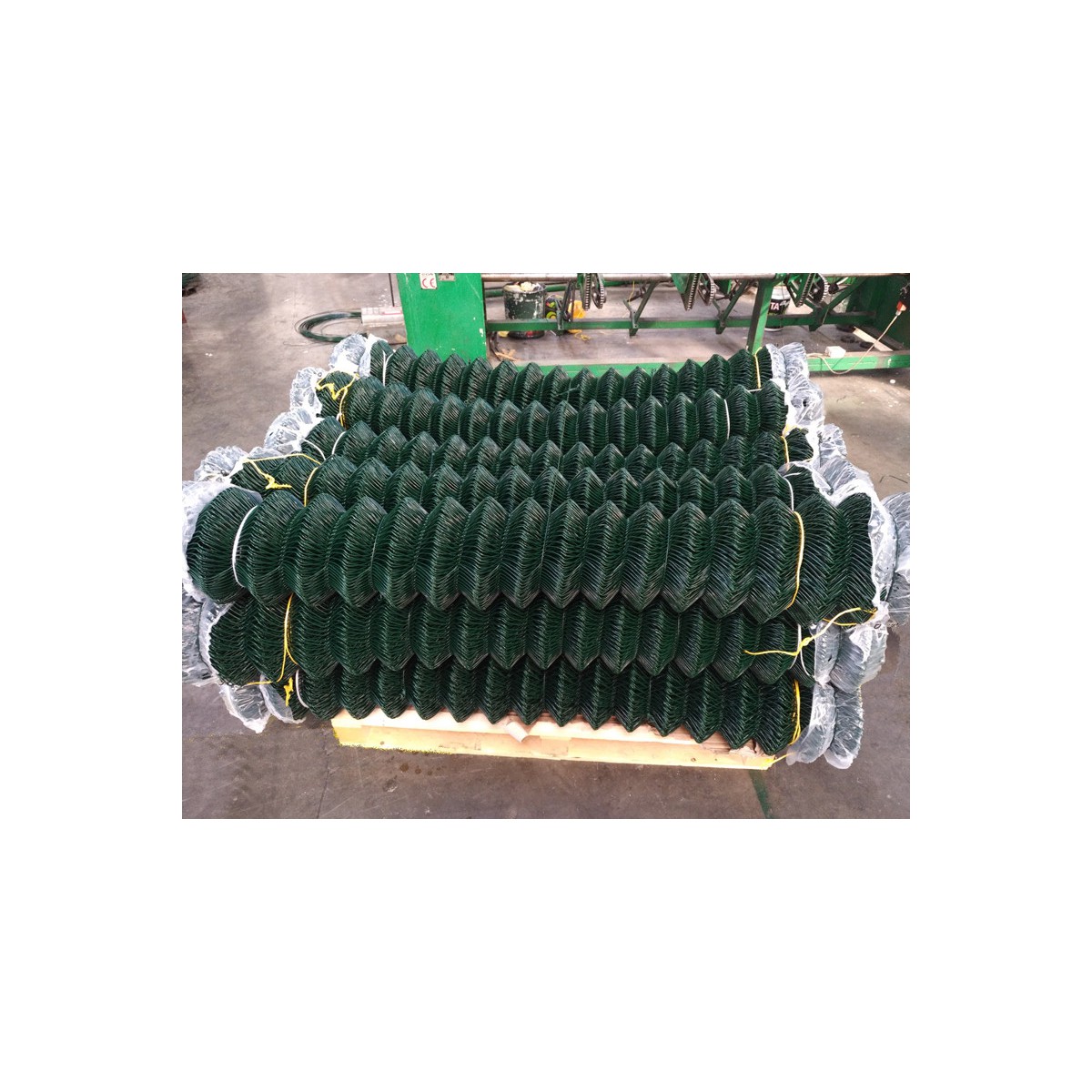 Plasă pătrată 50/2,50-1,65/180/25m / PVC KOMPAKT / ZN+PVC6005