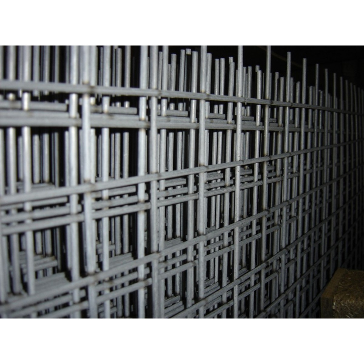 Covoraș neted sudurat / sârmă 4x4 mm / ochi 50x50 mm / dimensiune 1500x2000 mm / FE